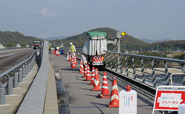 幅員の広い歩道